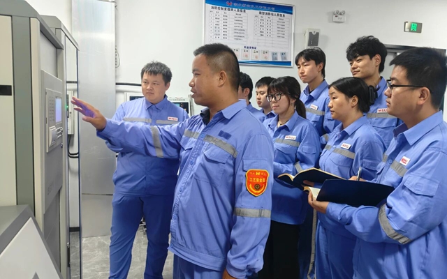 宜化大學生新工完成崗前培訓，開啟職業(yè)新篇章(圖1)